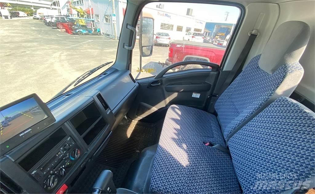 Isuzu NRR Мусоровозы