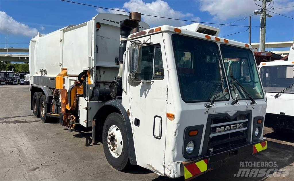 Mack LEU600 Мусоровозы