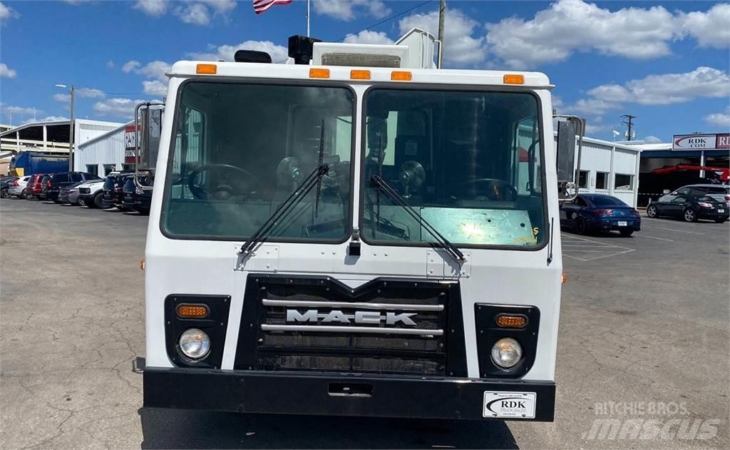 Mack LEU613 Мусоровозы