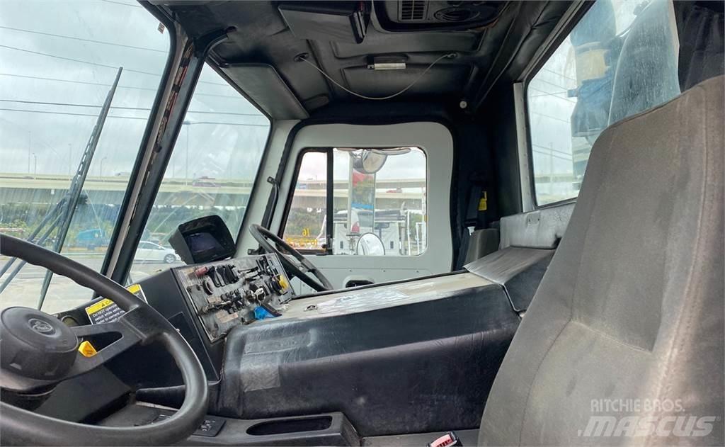 Mack LEU613 Мусоровозы