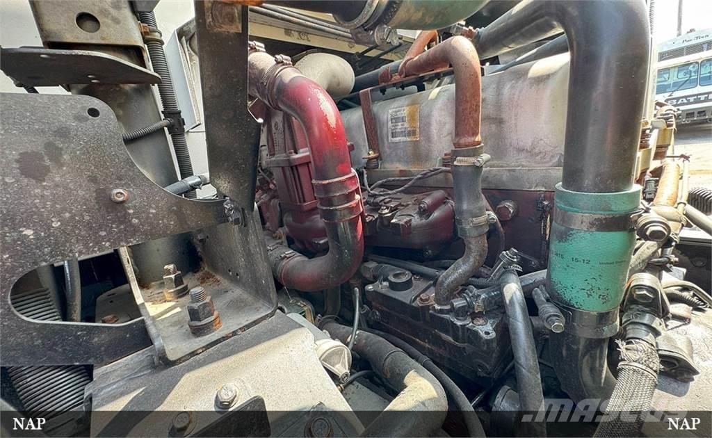 Mack LR613 Мусоровозы