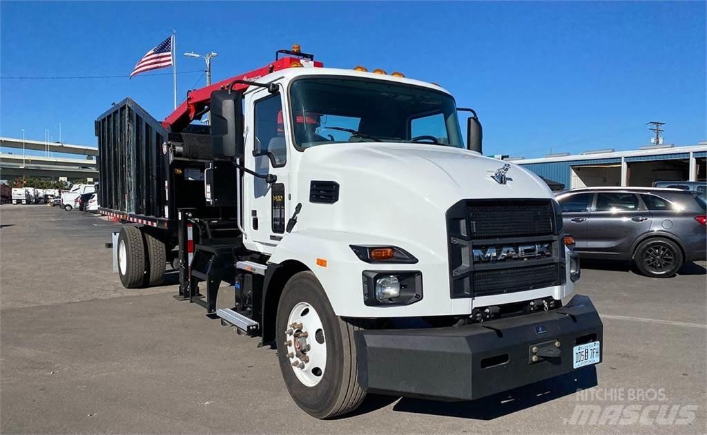Mack MD7 Грейферы