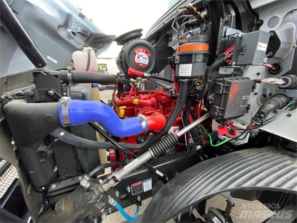 Mack MD7 Грейферы