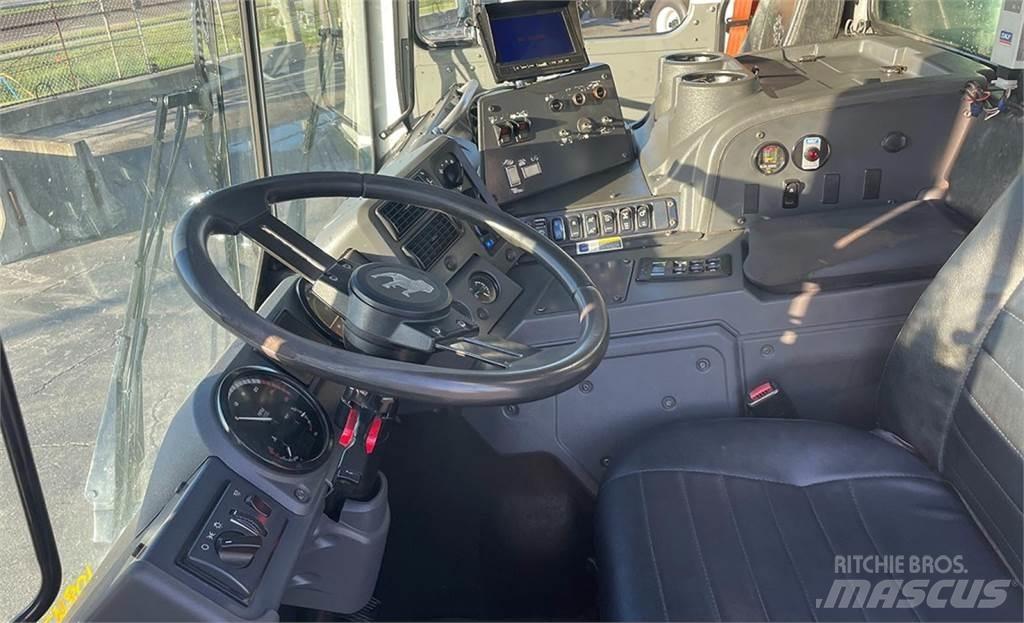 Mack MRU613 Мусоровозы