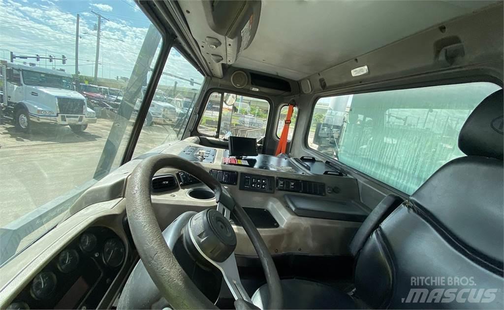 Peterbilt 320 Мусоровозы