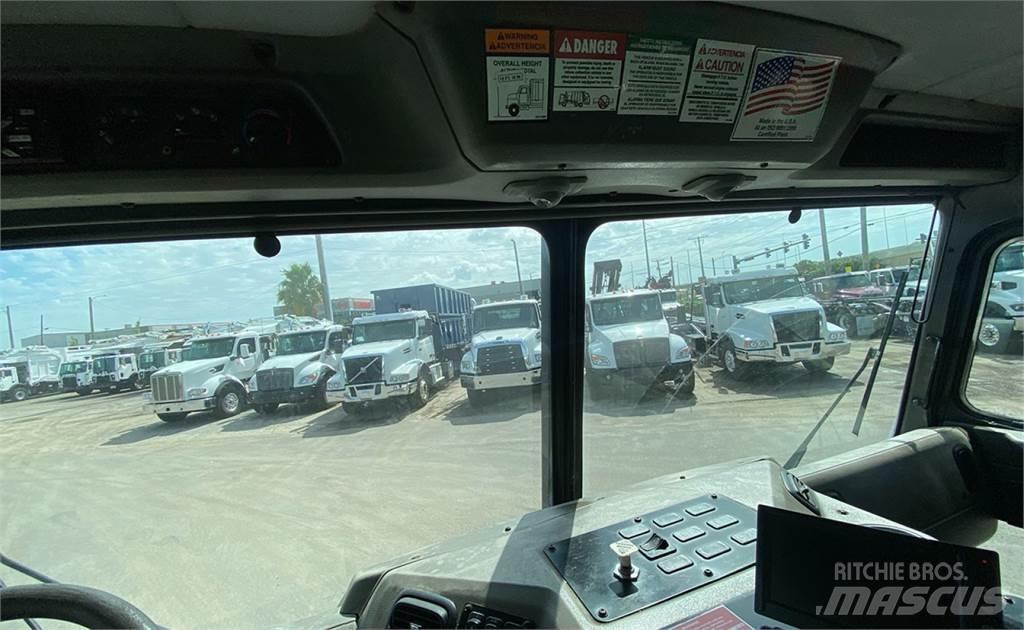 Peterbilt 320 Мусоровозы