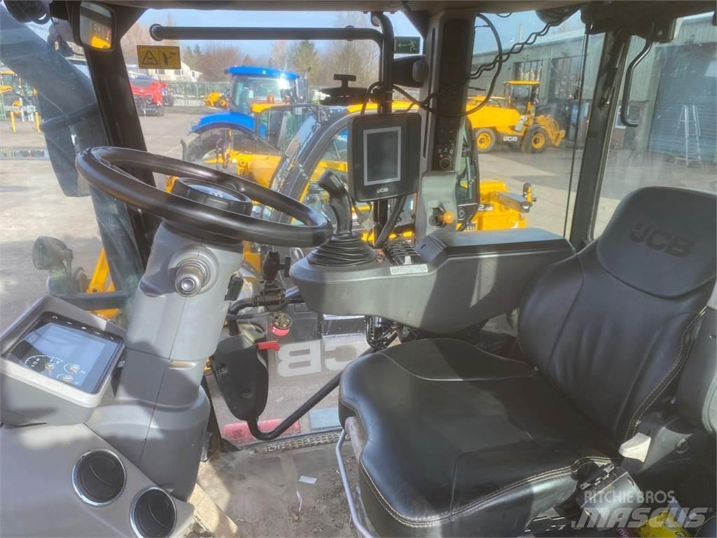 JCB 4220 Трактора