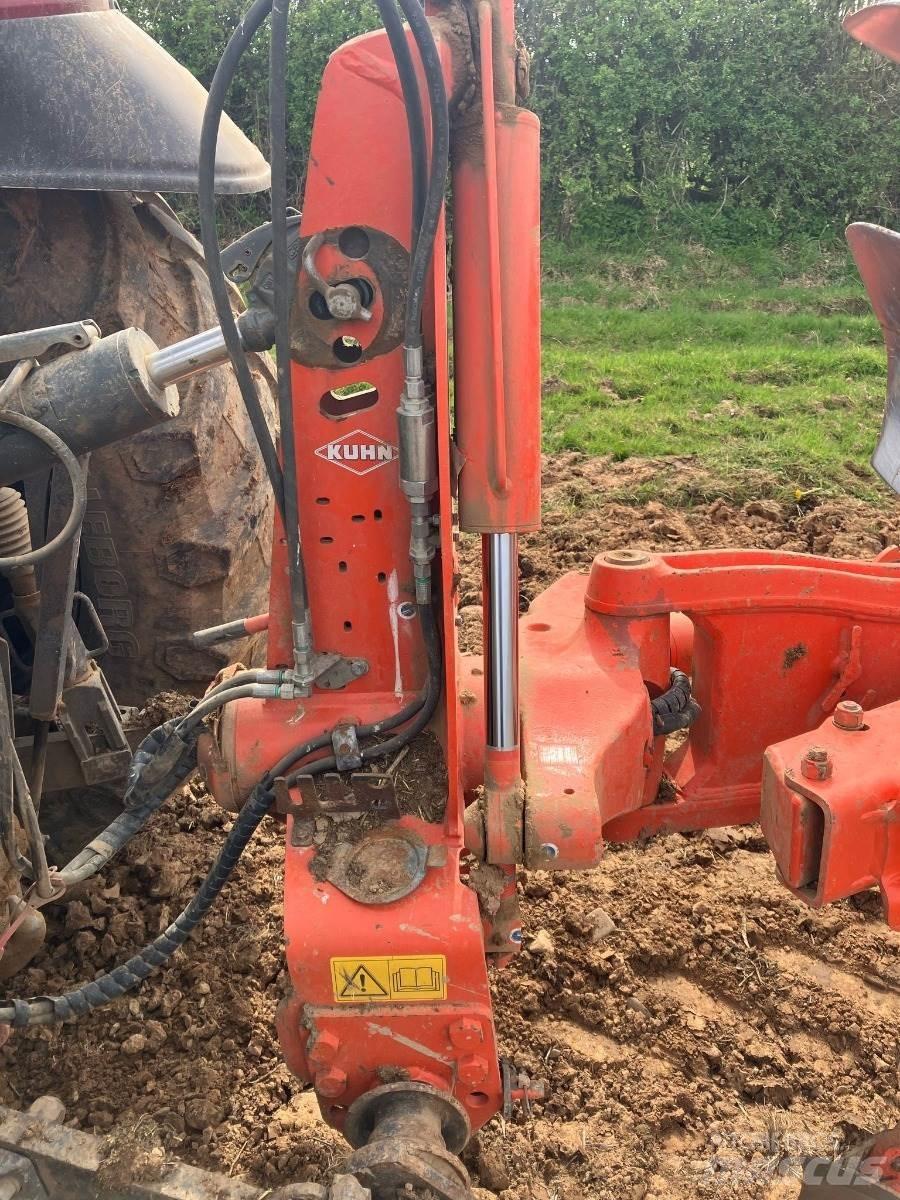 Kuhn MM123 Обычные плуги