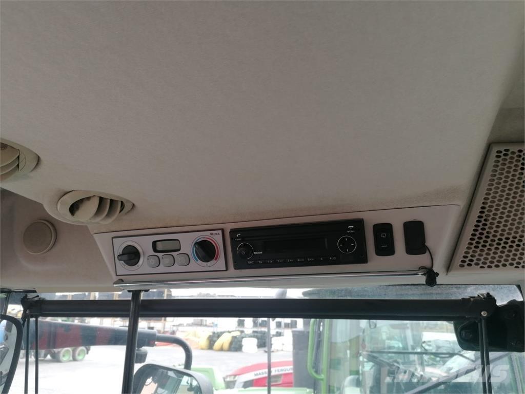 Valtra S324 Трактора