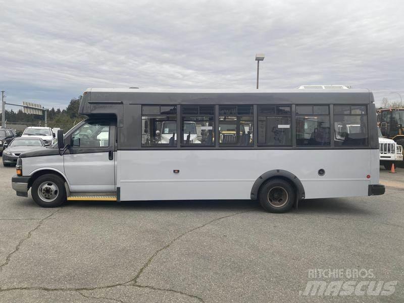 Chevrolet Express Микроавтобусы