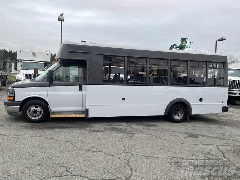 Chevrolet Express Микроавтобусы