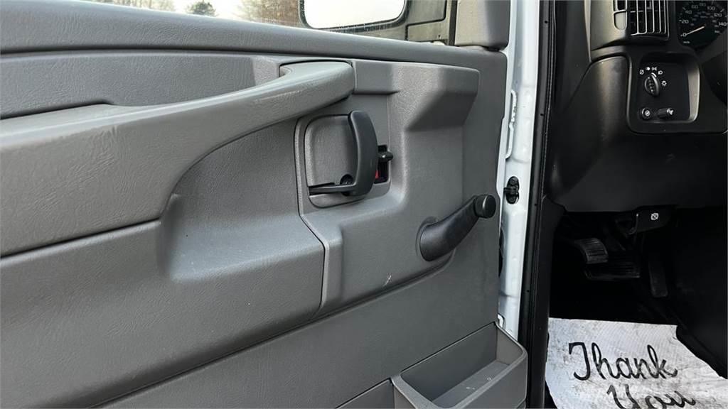 Chevrolet Express Изотермический фургон