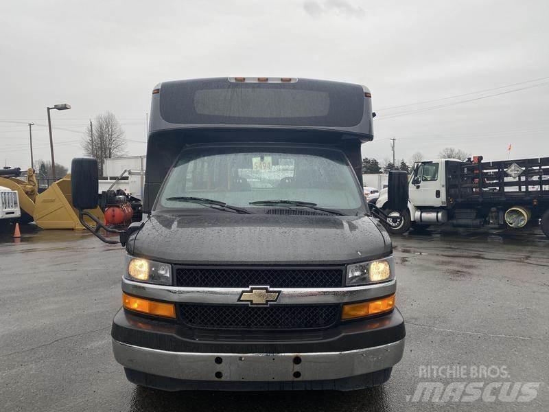 Chevrolet Express Микроавтобусы