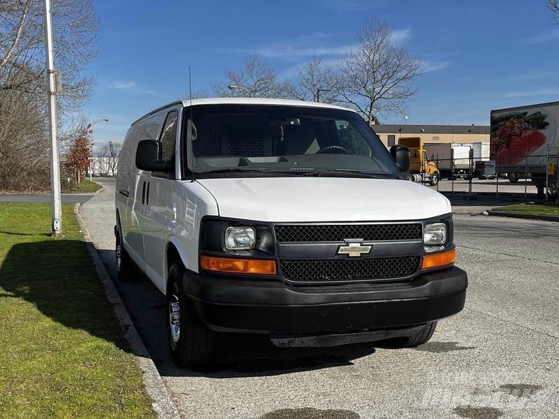 Chevrolet Express Изотермический фургон