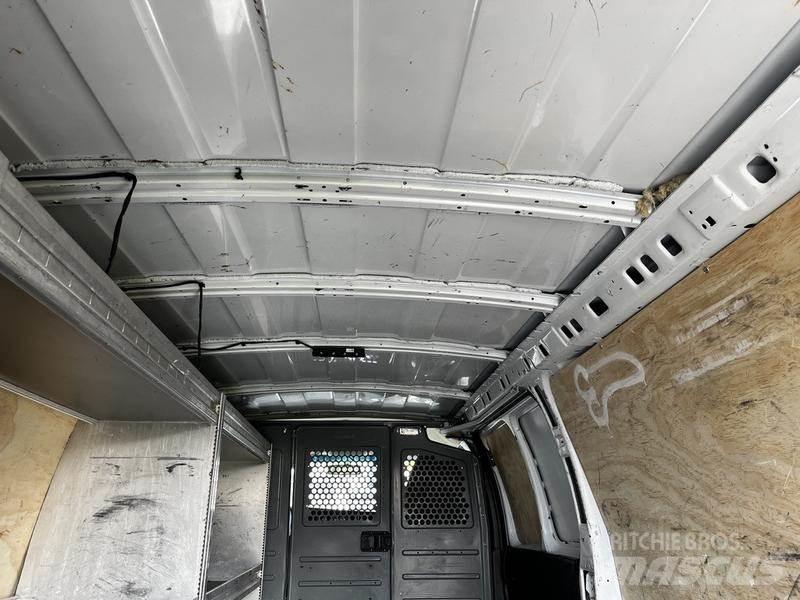 Chevrolet Express Изотермический фургон