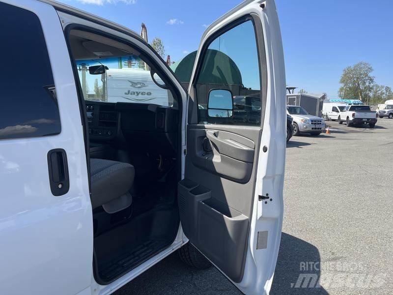 Chevrolet Express Изотермический фургон