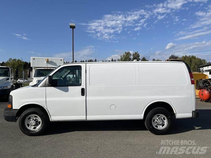 Chevrolet Express Изотермический фургон