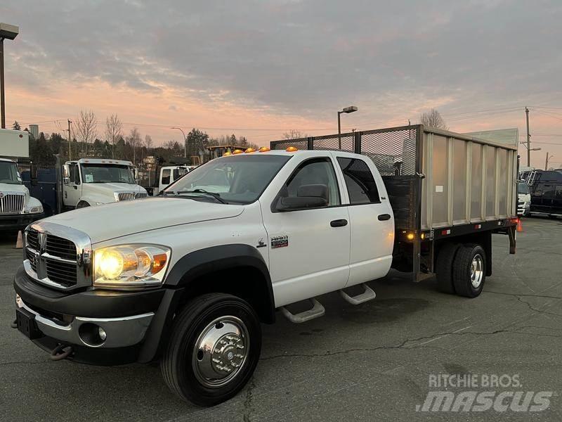 Dodge Ram 5500 Грузовики-платформы/боковая разгрузка