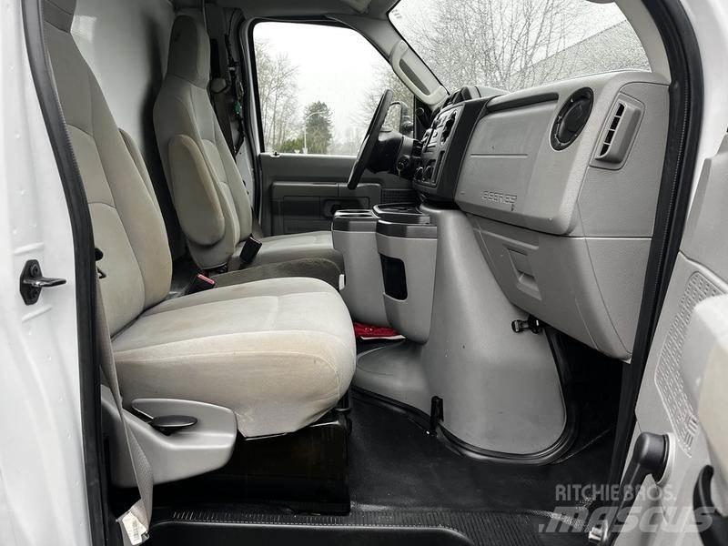 Ford Econoline Изотермический фургон