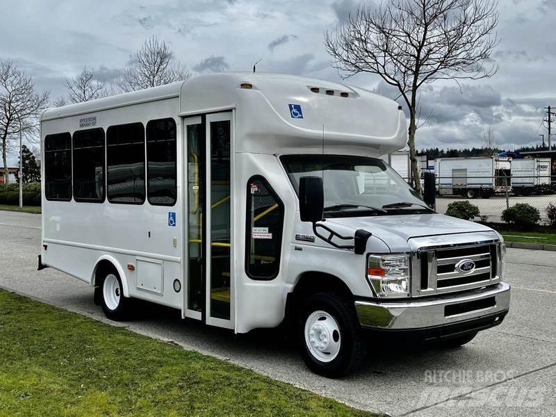 Ford Econoline Микроавтобусы