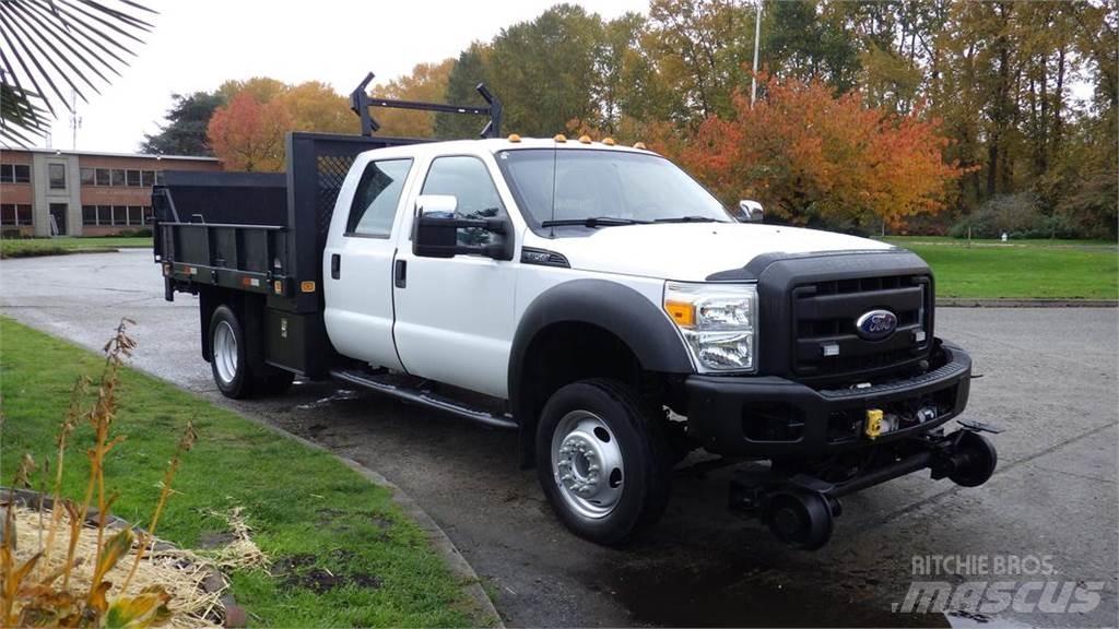Ford F-550 Грузовики-платформы/боковая разгрузка