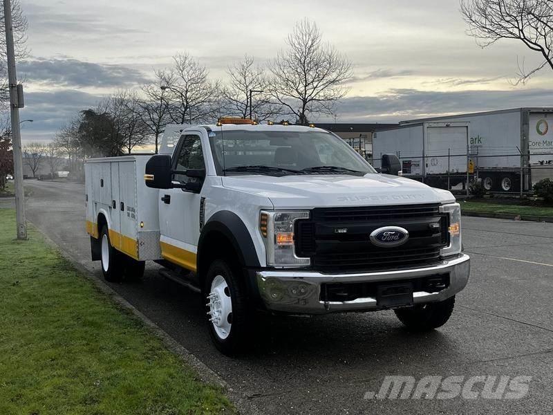 Ford F-550 Комбинированные дорожные машины