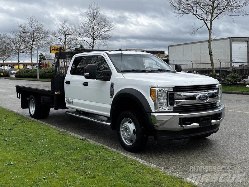 Ford F-550 Грузовики-платформы/боковая разгрузка