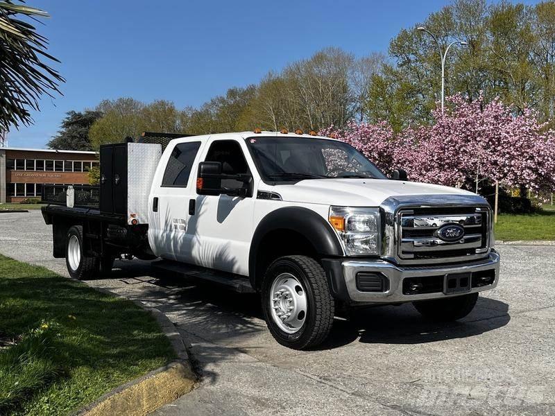 Ford F-550 Грузовики-платформы/боковая разгрузка