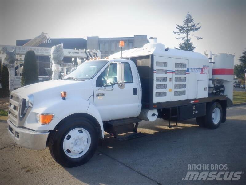 Ford F-650 Ассенизаторские машины