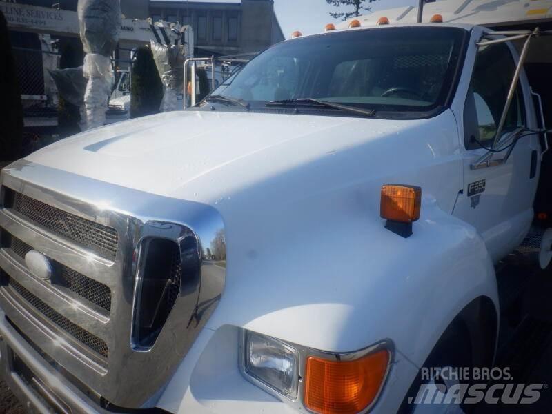 Ford F-650 Ассенизаторские машины