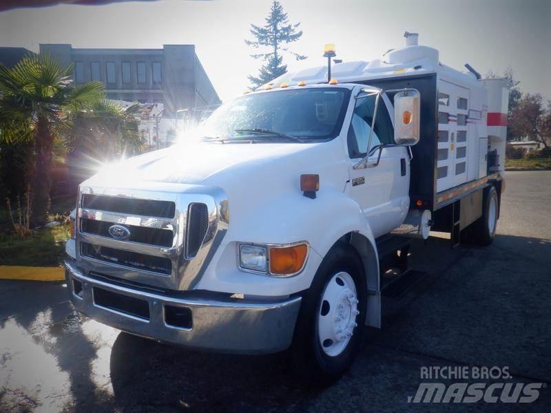 Ford F-650 Ассенизаторские машины