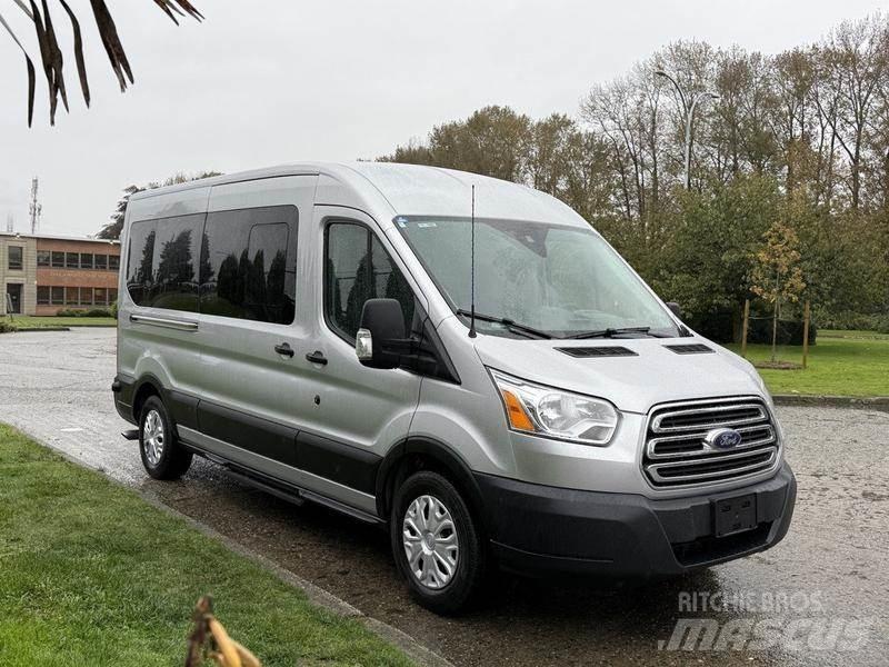 Ford Transit Легковые автомобили