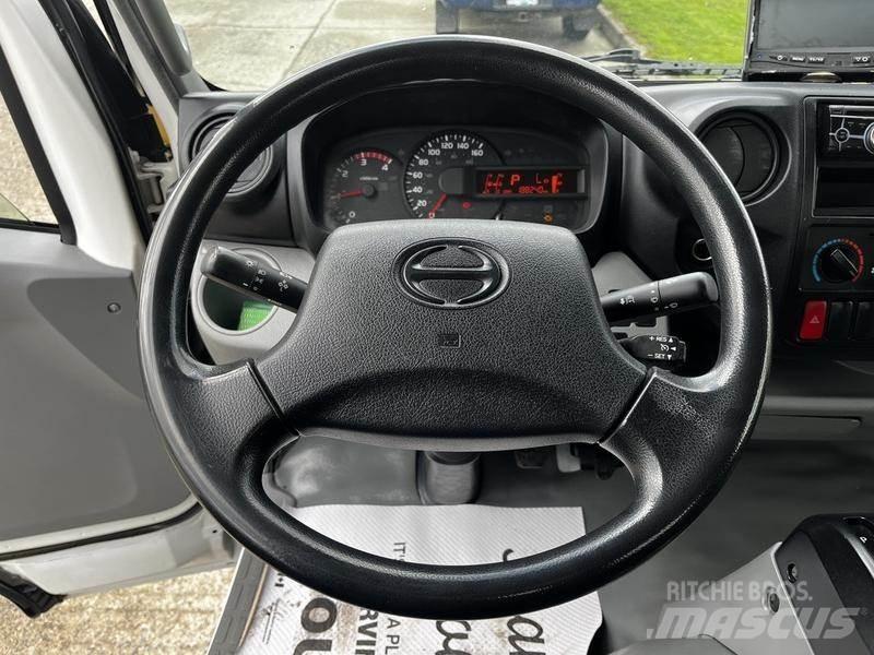 Hino 195 Изотермический фургон