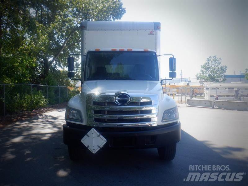 Hino 268 Изотермический фургон
