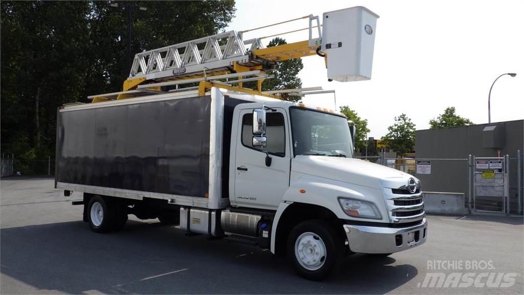 Hino 268 Специальные грузовики