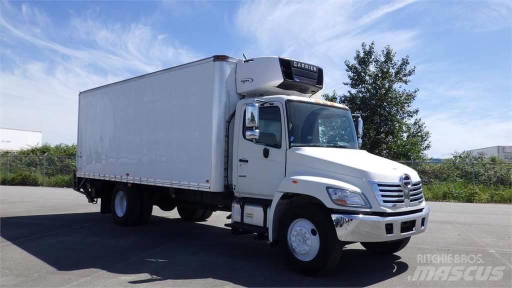 Hino 268 Изотермический фургон