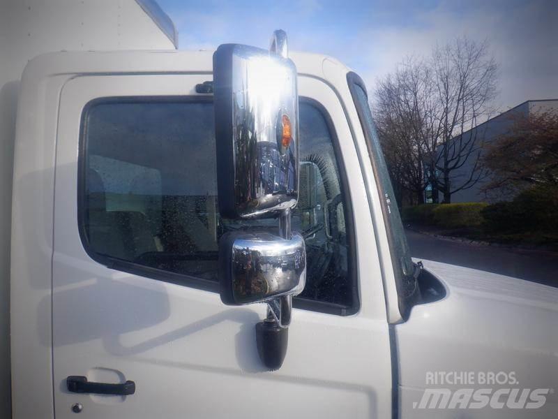 Hino 308 Изотермический фургон