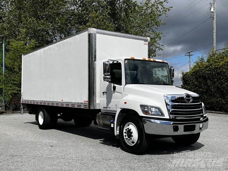 Hino 338 Изотермический фургон