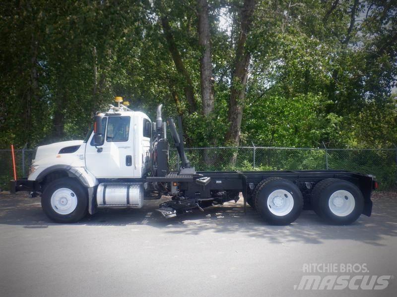 International 7400 Шасси с кабиной
