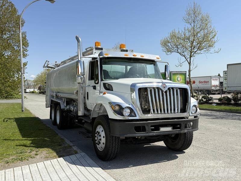 International 7500 Грузовики-цистерны