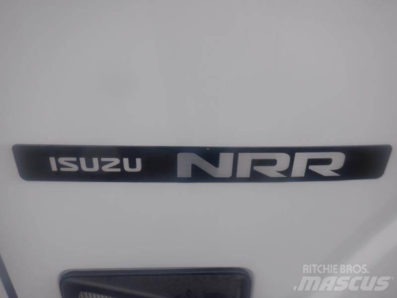 Isuzu NQR Изотермический фургон