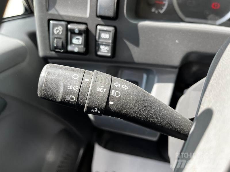 Isuzu NQR Изотермический фургон