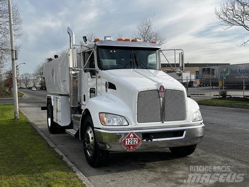 Kenworth T300 Грузовики-цистерны