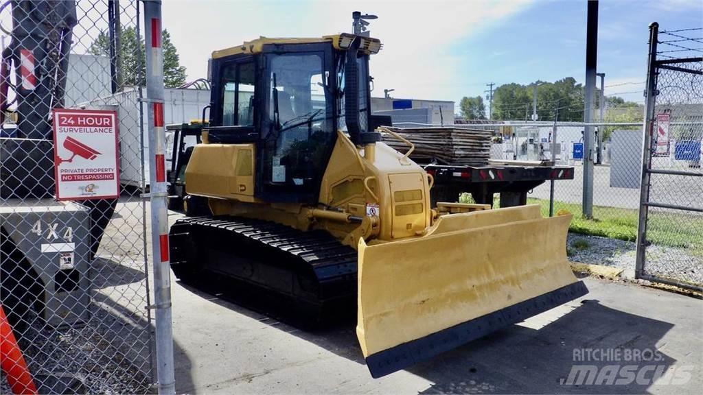 Komatsu D37PX-22 Гусеничные экскаваторы