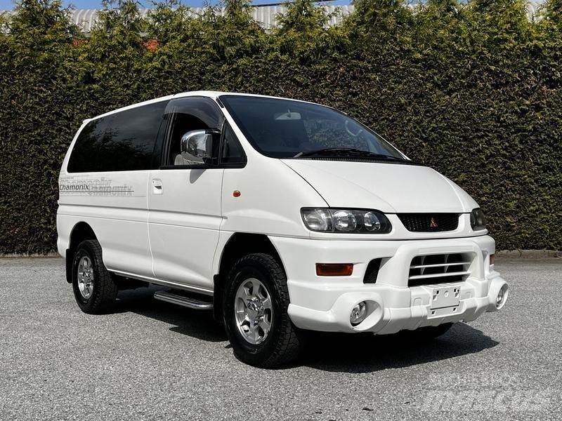 Mitsubishi Delica Легковые автомобили