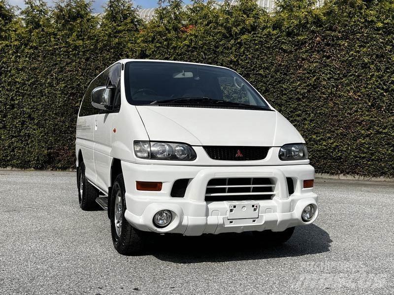 Mitsubishi Delica Легковые автомобили