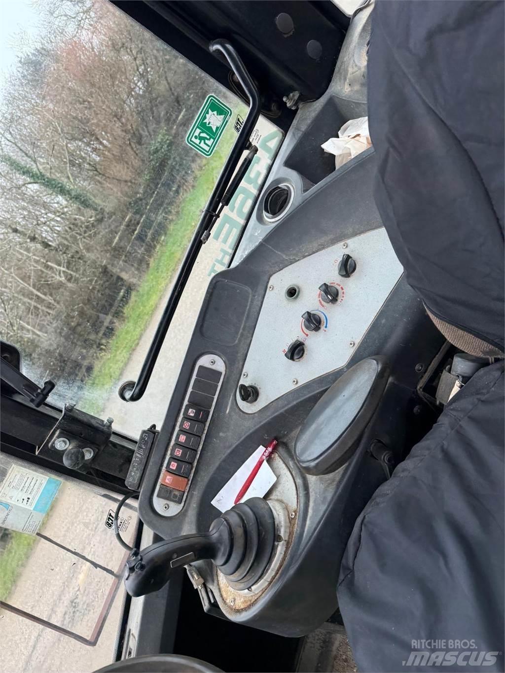 JCB 436HT Фронтальные погрузчики