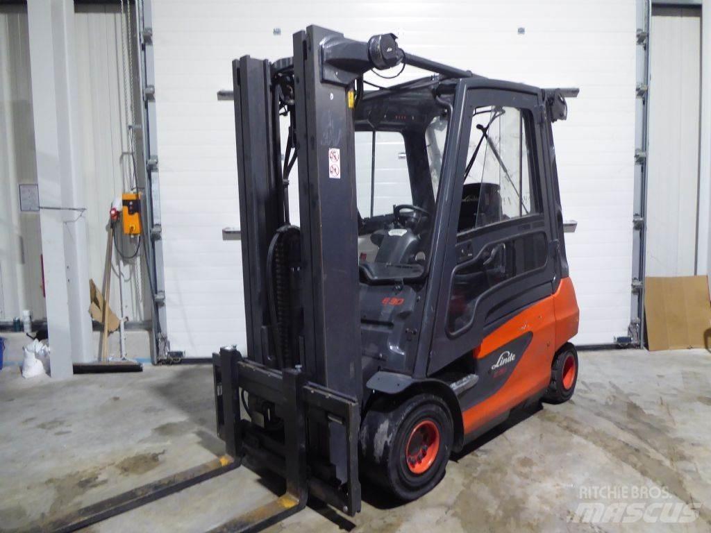 Linde E30-01 Электропогрузчики