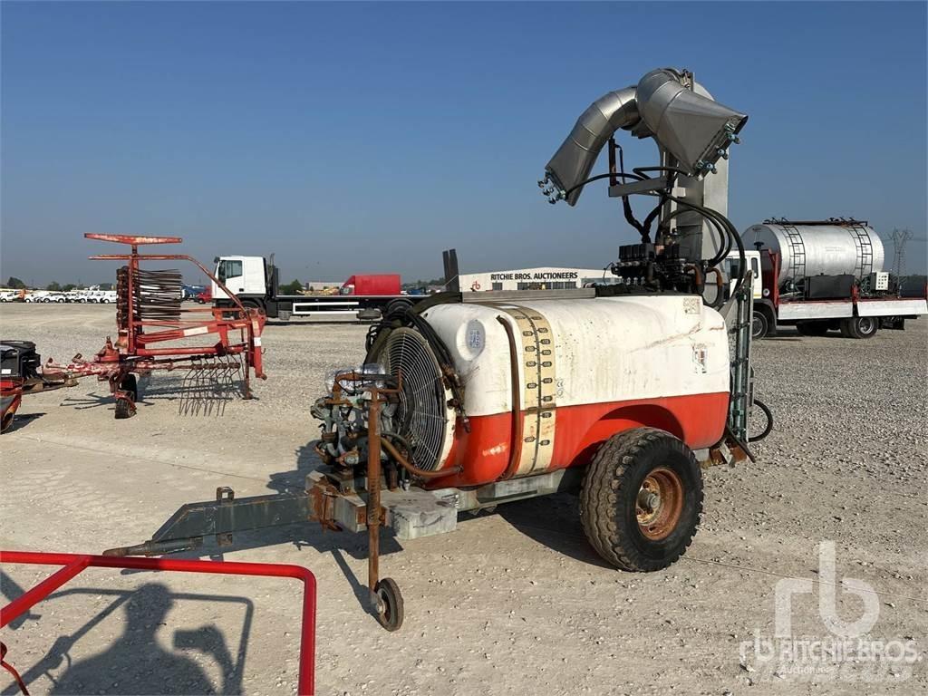  600L Разбрасыватели минеральных удобрений