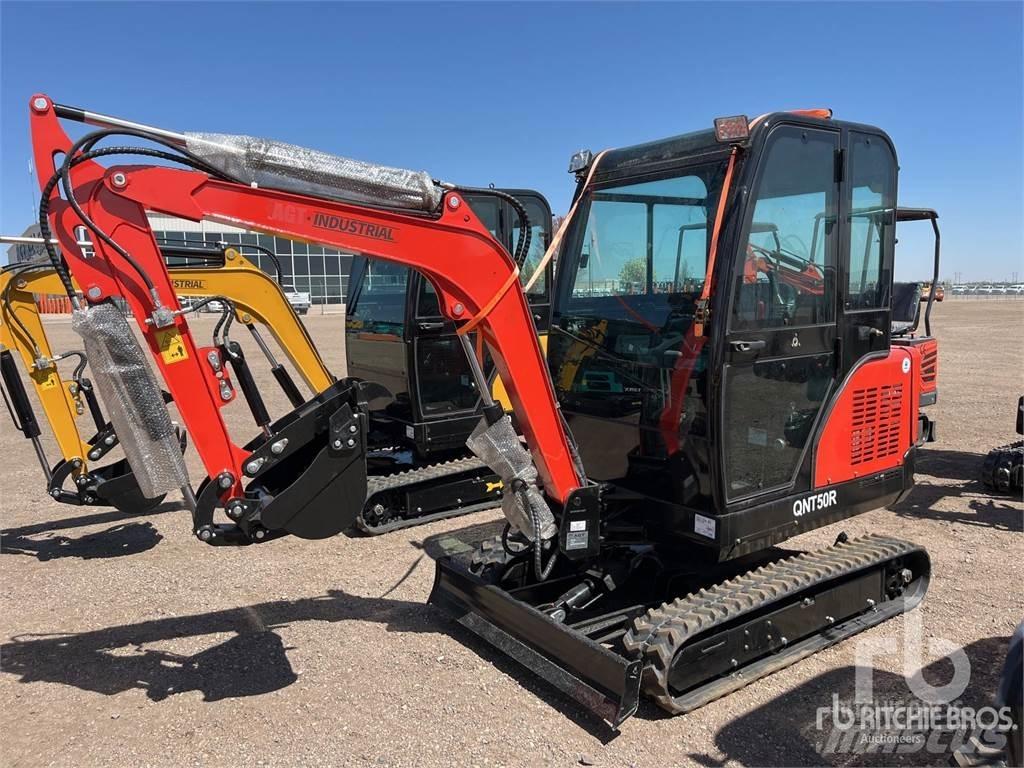 AGT QNT50R Мини-экскаваторы